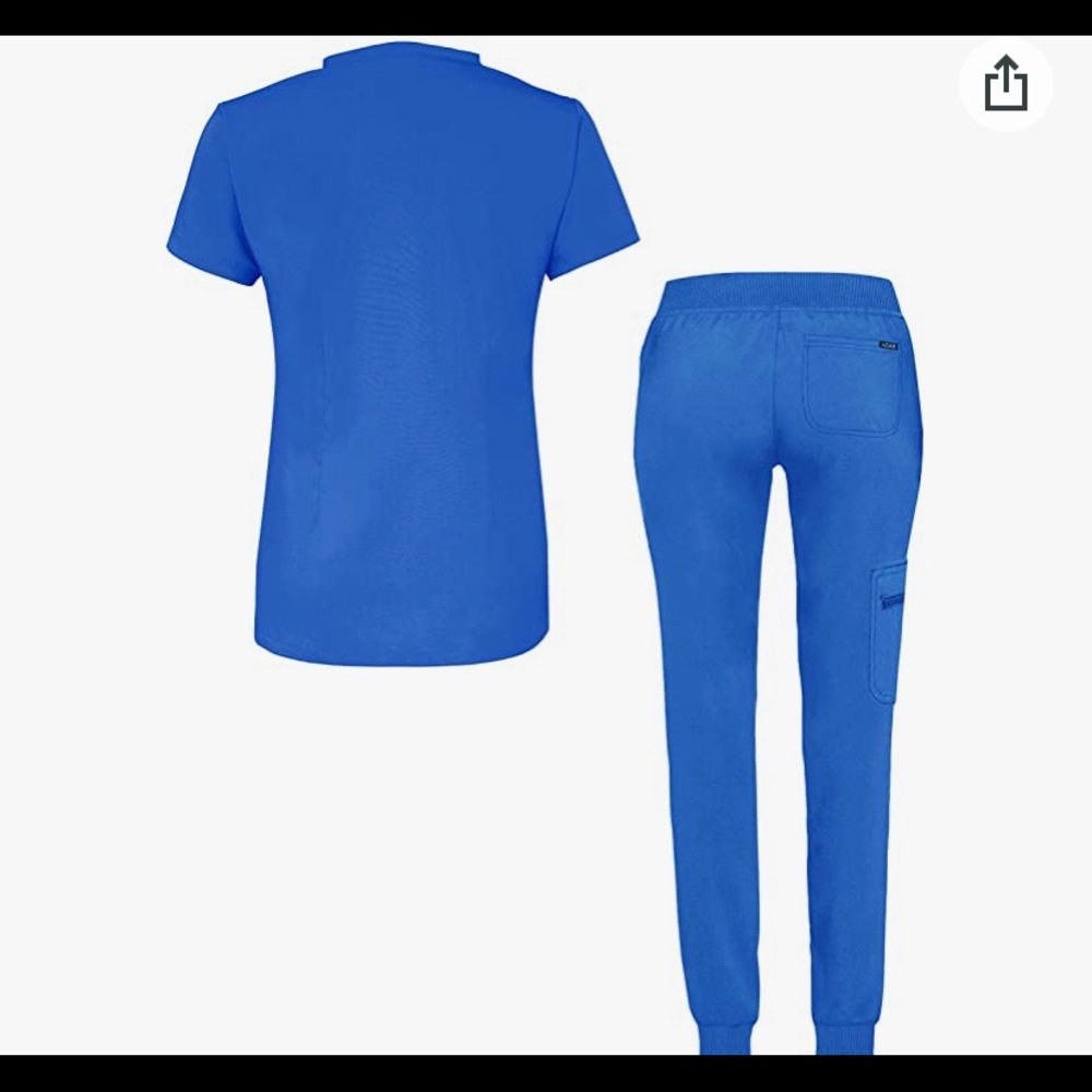 Scrub set